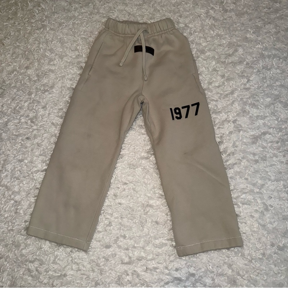 Fear of God Essentials Beige Tan Relax Sweatpants EUC 4/5